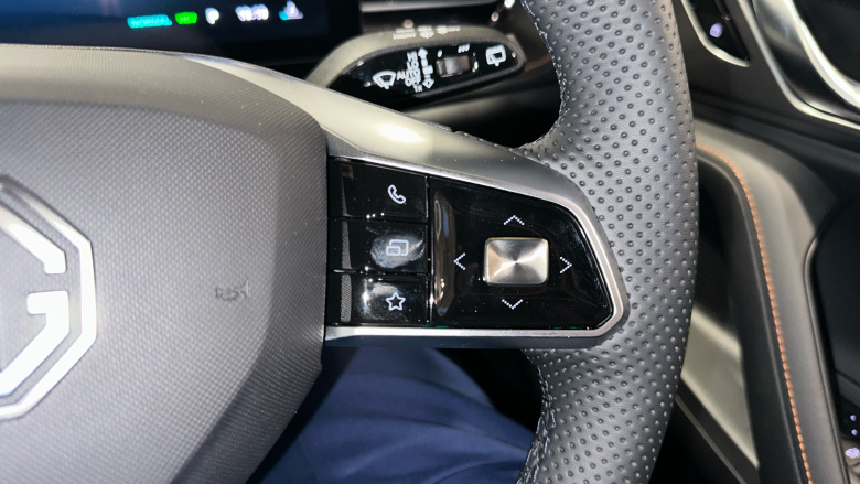 MG HS 1.5 T-GDI PHEV Trophy 5dr Auto Hatchback